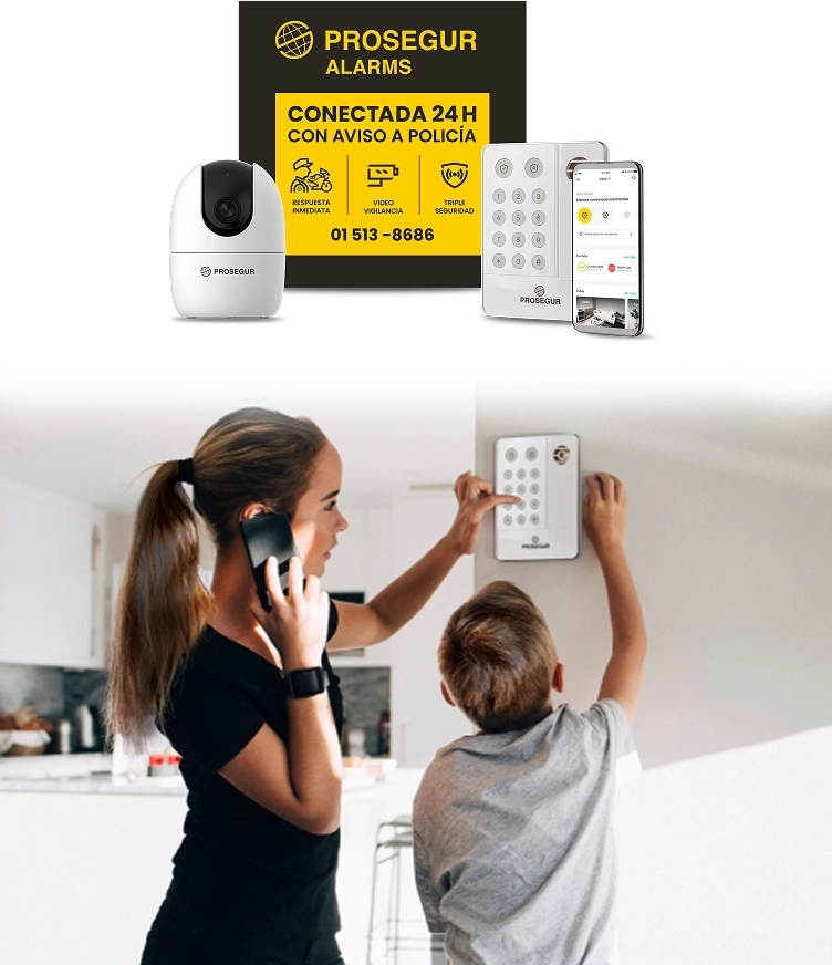 Familia usando alarma Prosegur